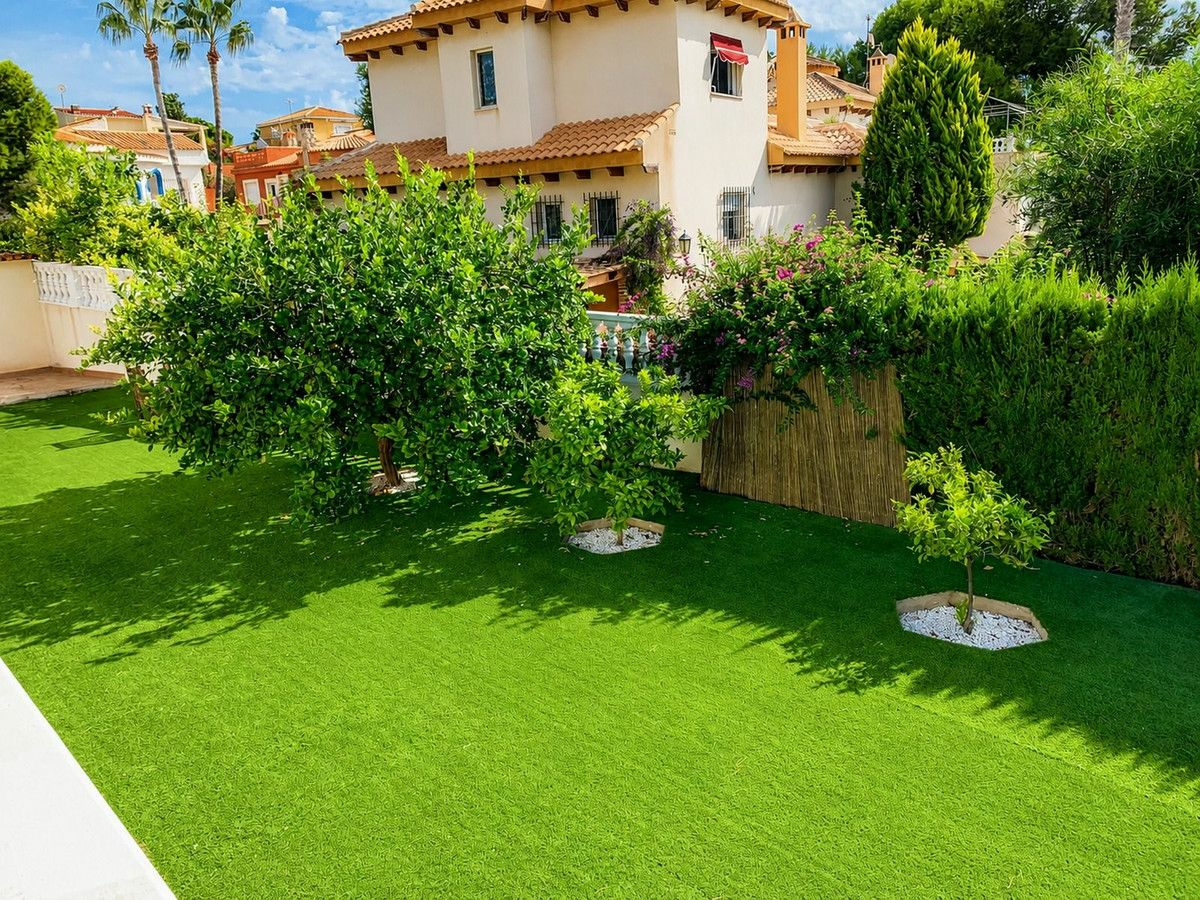 4-bedroom Villa In Orihuela Costa, Spain (233 M²)