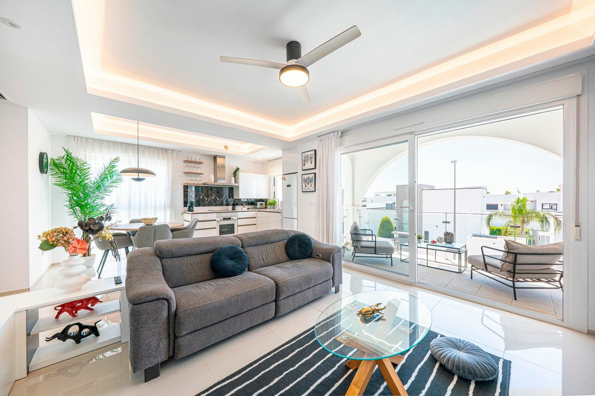 2-bedroom Apartment In Rojales, Spain (82 M²)