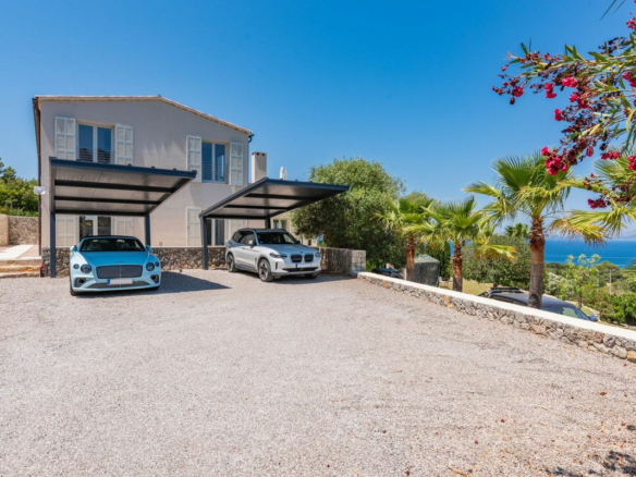 5-bedroom Villa In Colònia De Sant Pere, Spain (500 M²)