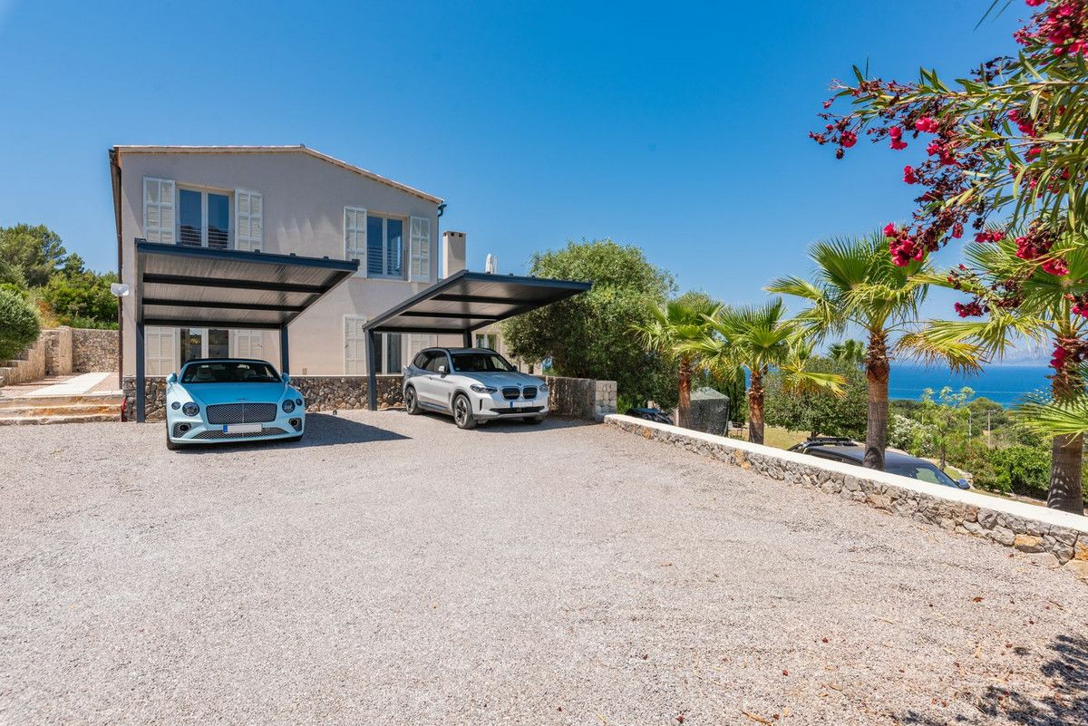 5-bedroom Villa In Colònia De Sant Pere, Spain (500 M²)