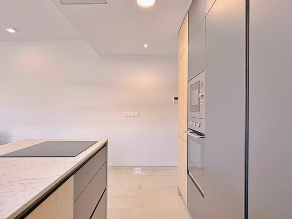 2-bedroom Apartment In Torrevieja, Spain (83 M²)