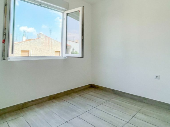 2-bedroom Apartment In Torrevieja, Spain (68 M²)