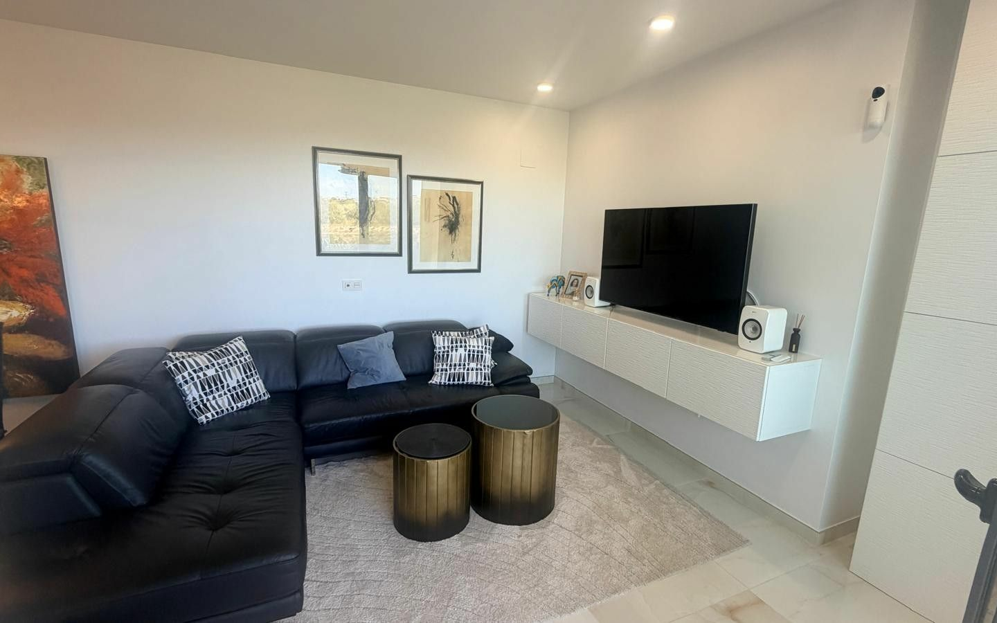 3-bedroom Apartment In Orihuela Costa, Spain (90 M²)