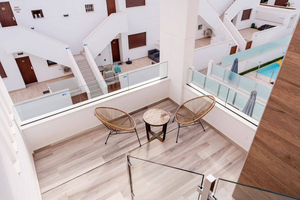 4-bedroom Villa In Torrevieja, Spain (198 M²)