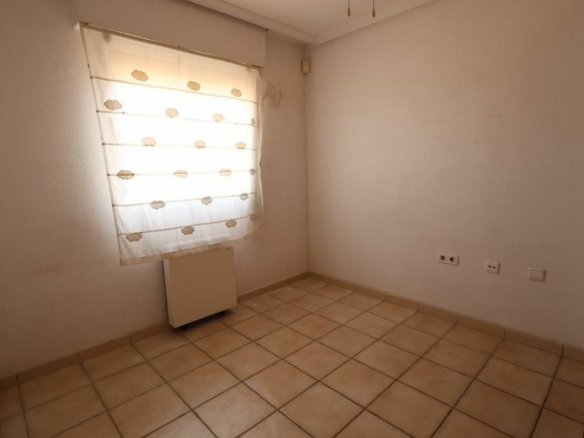 3-bedroom House In Torrevieja, Spain (89 M²)