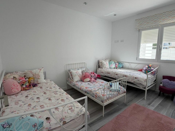 4-bedroom Villa In Algorfa, Spain (283 M²)