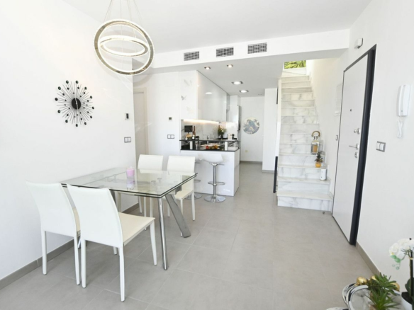 2-bedroom Apartment In Arenales Del Sol, Spain (64 M²)