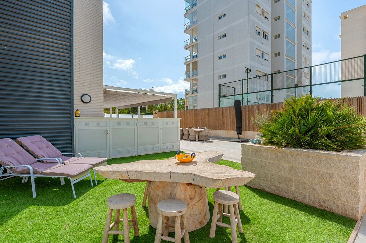 3-bedroom Apartment In Guardamar Del Segura, Spain (108 M²)