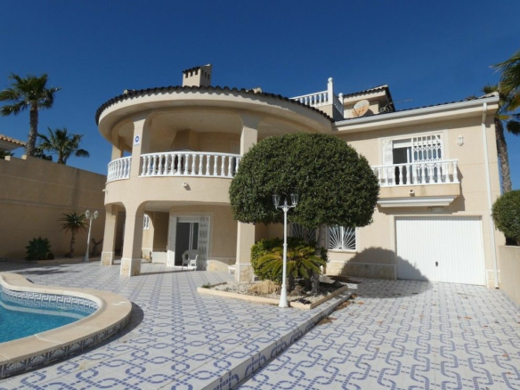 4-bedroom Villa In Rojales, Spain (150 M²)