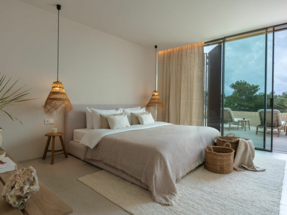 6-bedroom Villa In Ibiza, Spain (600 M²)