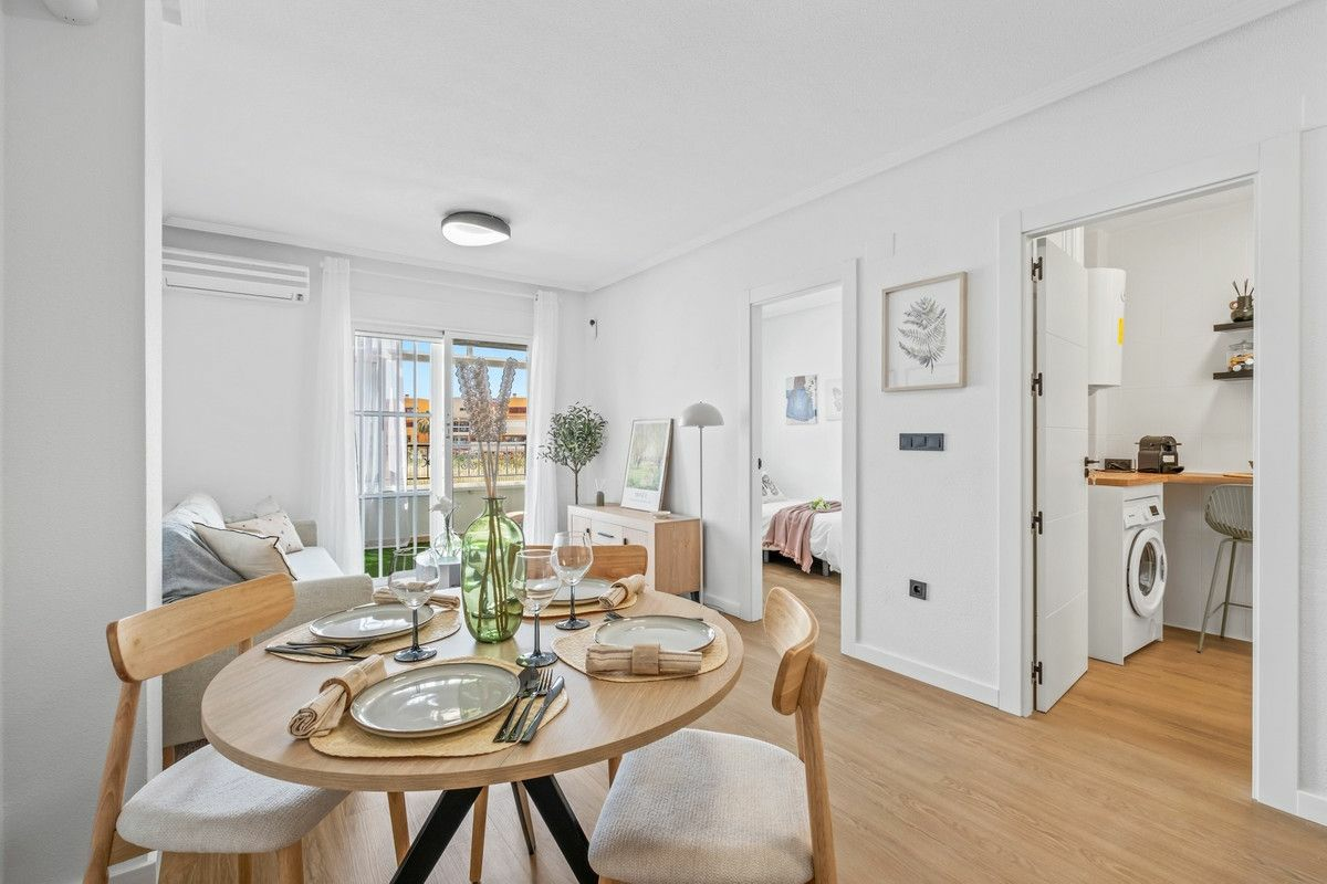 2-bedroom Apartment In Orihuela Costa, Spain (68 M²)