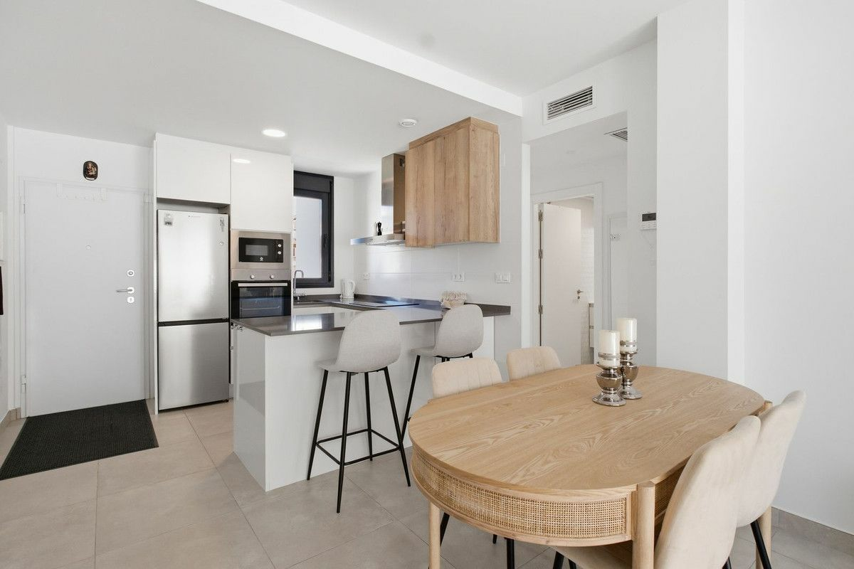 2-bedroom Apartment In Orihuela Costa, Spain (86 M²)