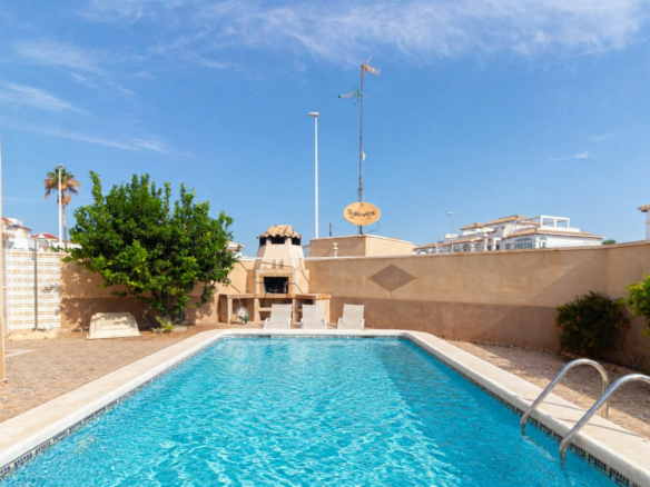 3-bedroom Bungalow In Orihuela Costa, Spain (101 M²)