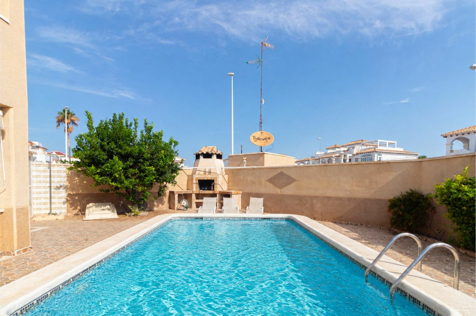 3-bedroom Bungalow In Orihuela Costa, Spain (101 M²)
