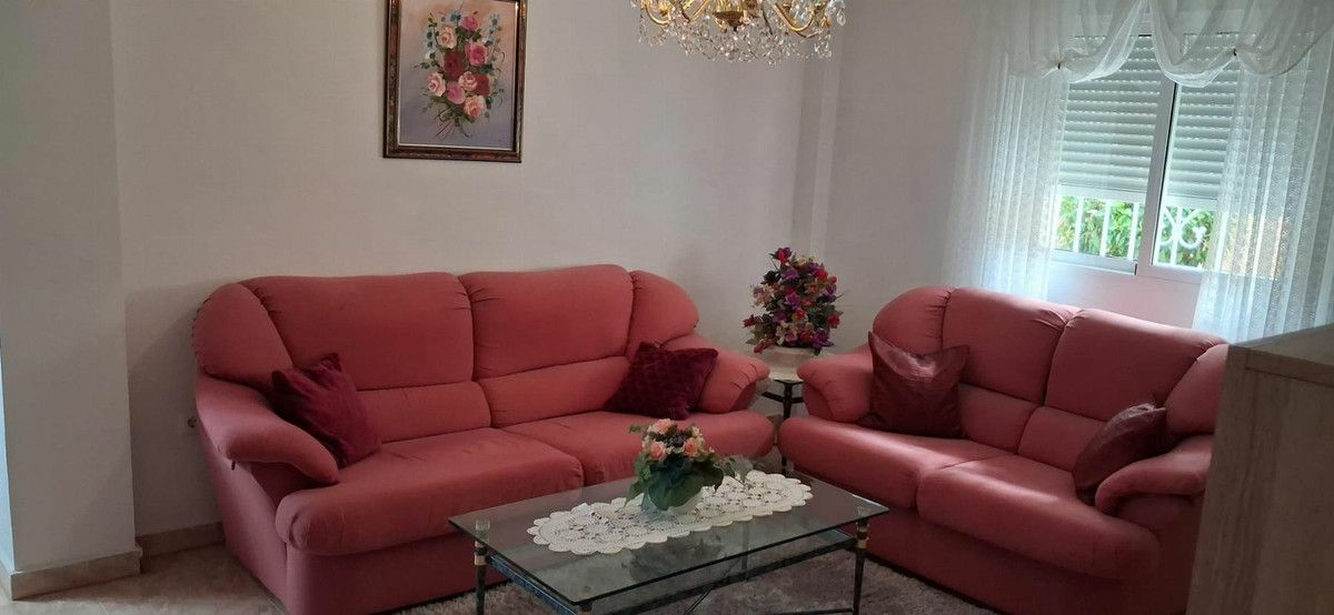 3-bedroom House In Benferri, Spain (265 M²)