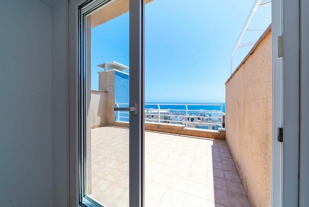 3-bedroom House In Orihuela Costa, Spain (177 M²)