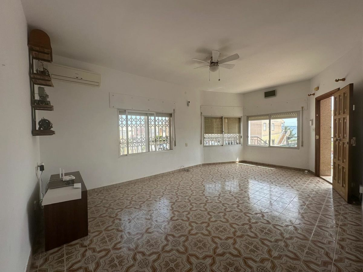 3-bedroom House In Los Alcázares, Spain (50 M²)