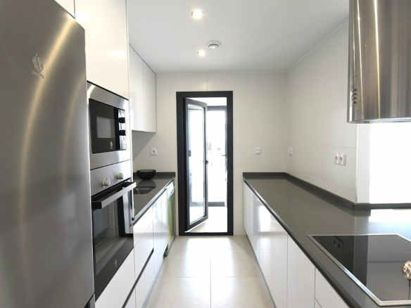 2-bedroom Apartment In Orihuela Costa, Spain (92 M²)