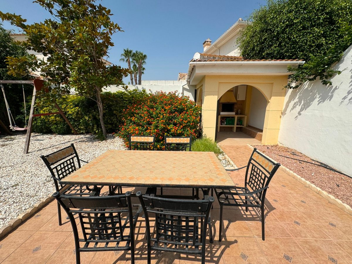 3-bedroom Villa In Rojales, Spain (121 M²)