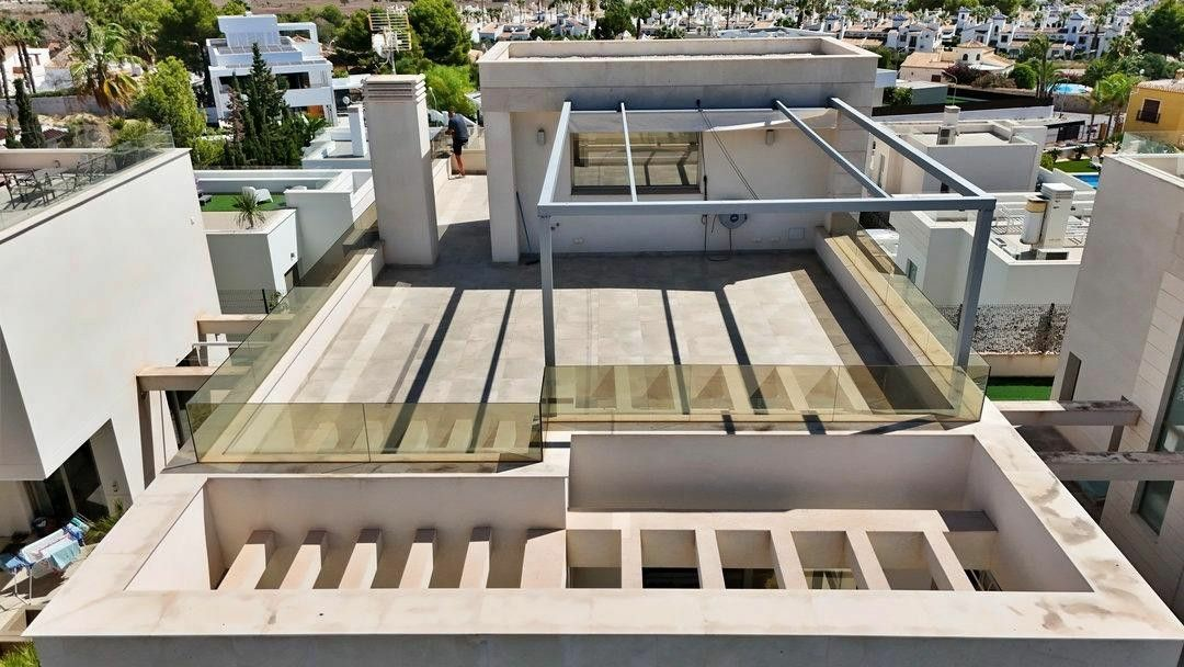 5-bedroom Villa In Orihuela Costa, Spain (200 M²)