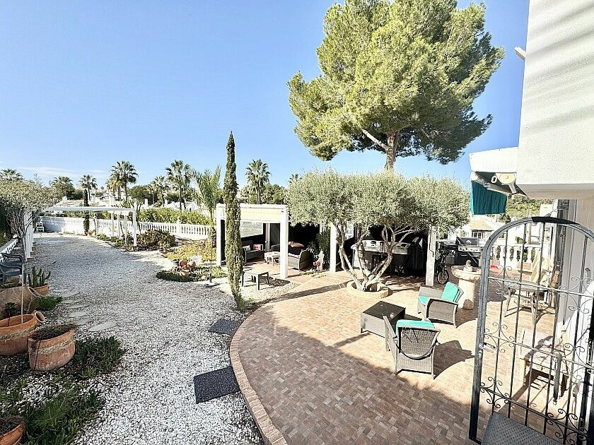 4-bedroom Villa In Orihuela Costa, Spain (150 M²)