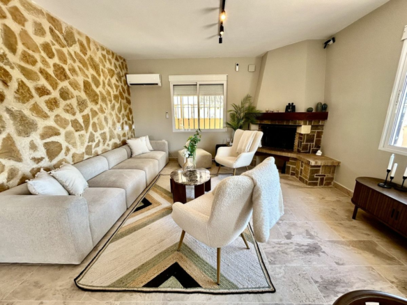 5-bedroom Villa In Orihuela Costa, Spain (238 M²)