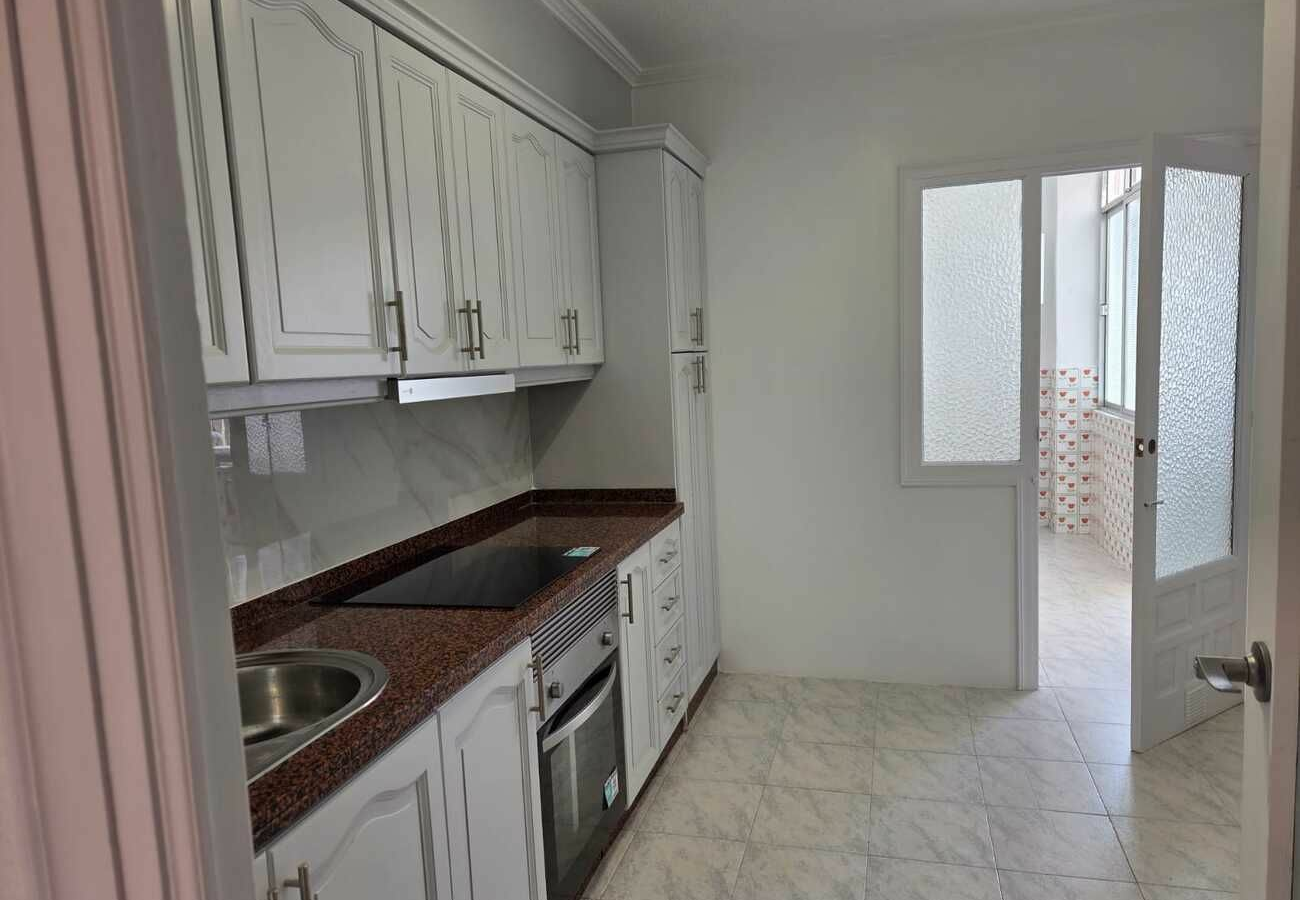3-bedroom Apartment In Torrevieja, Spain (95 M²)