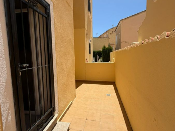 3-bedroom House In Orihuela Costa, Spain (140 M²)