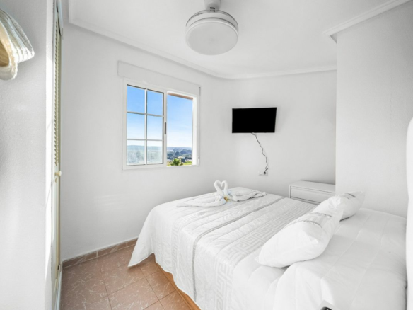2-bedroom Apartment In Torrevieja, Spain (53 M²)