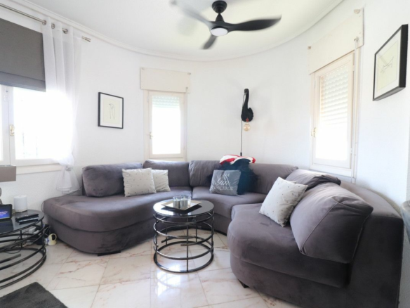 2-bedroom Villa In Orihuela Costa, Spain (70 M²)