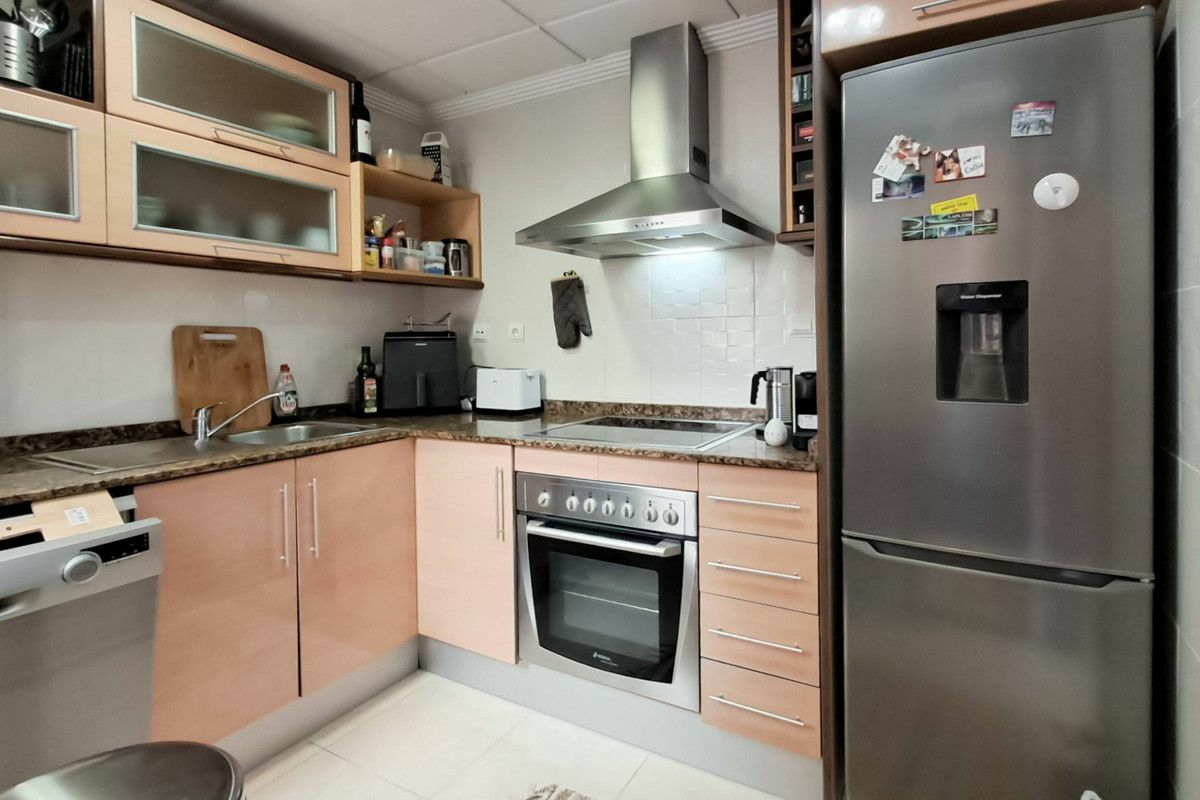 2-bedroom Apartment In Orihuela Costa, Spain (80 M²)
