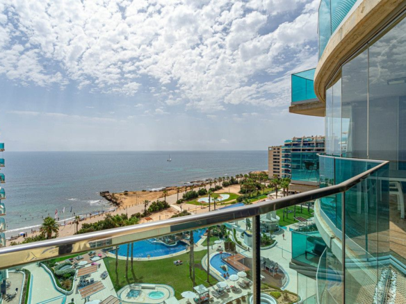 2-bedroom Apartment In Orihuela Costa, Spain (98 M²)