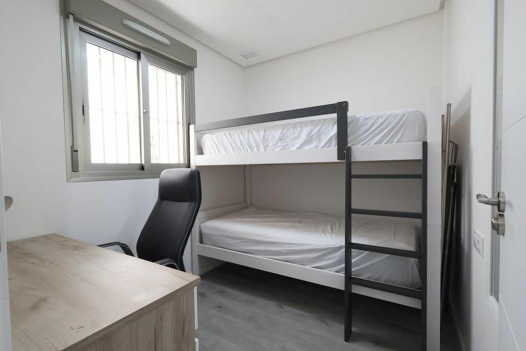 3-bedroom Apartment In Orihuela Costa, Spain (105 M²)