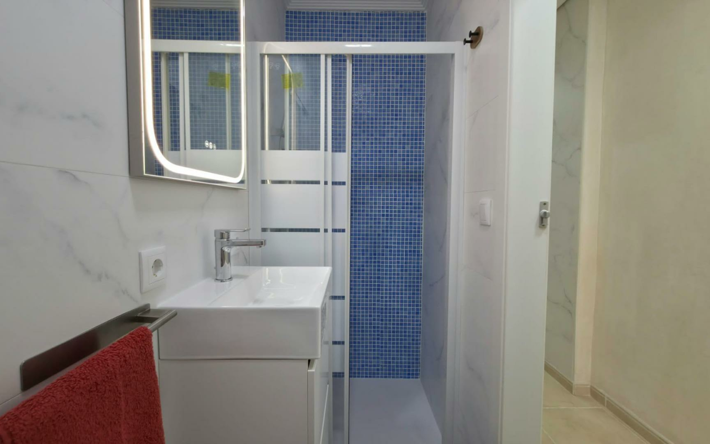 2-bedroom Apartment In Torrevieja, Spain (73 M²)