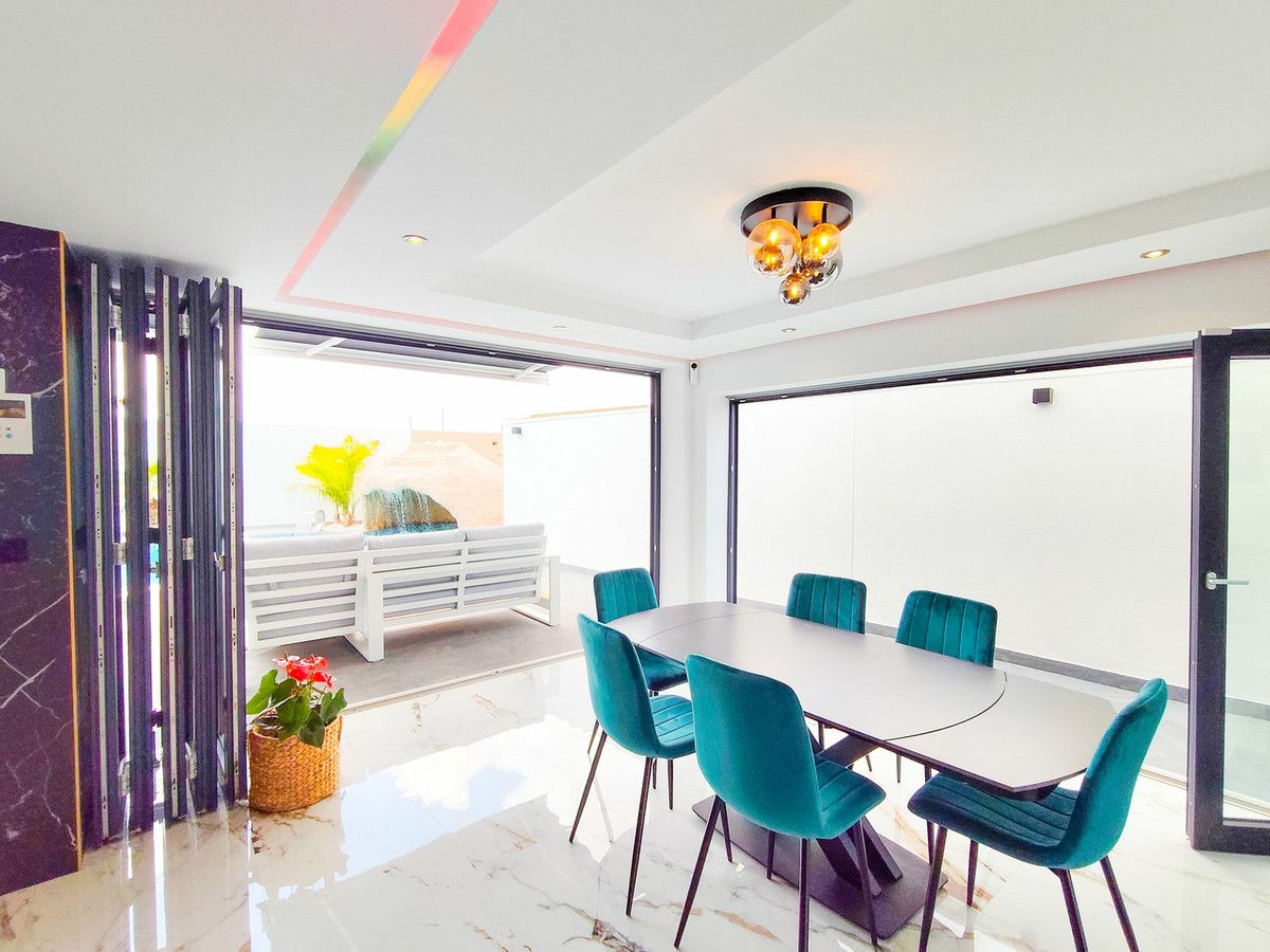 5-bedroom House In Los Urrutias, Spain (157 M²)