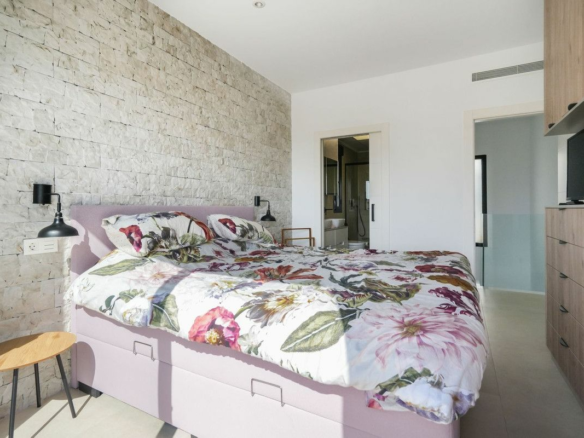 5-bedroom Villa In San Pedro Del Pinatar, Spain (143 M²)