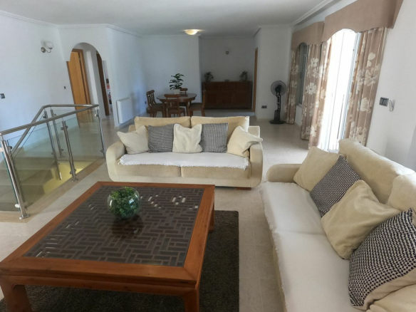 5-bedroom Villa In Algorfa, Spain (300 M²)