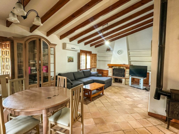 4-bedroom Villa In Cabo Roig, Spain (140 M²)