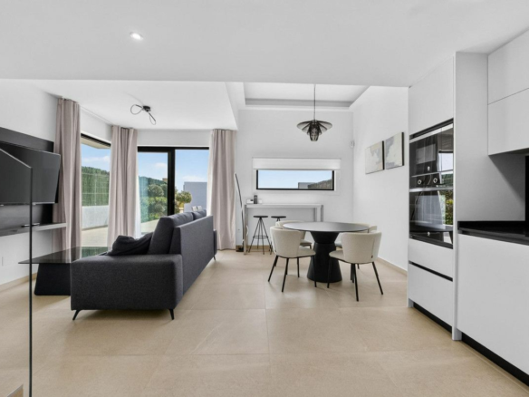 3-bedroom Villa In Guardamar Del Segura, Spain (178 M²)
