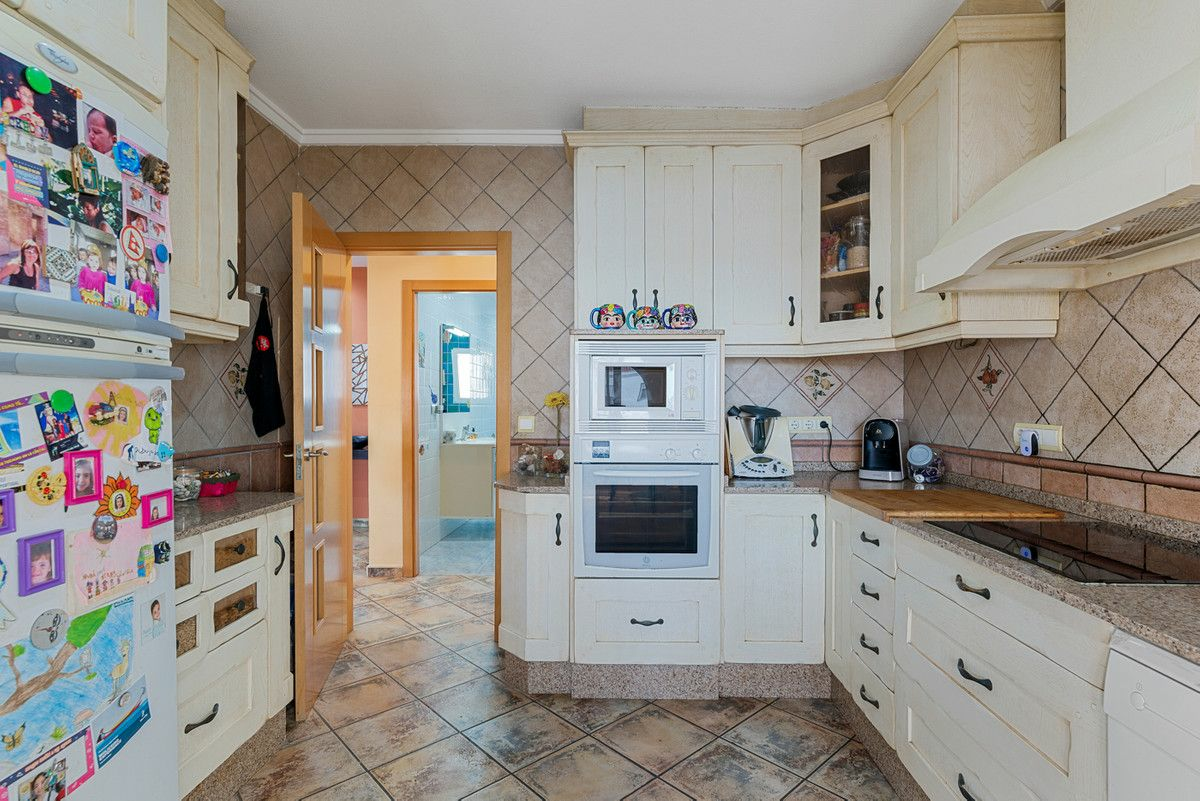 4-bedroom Villa In Rojales, Spain (158 M²)