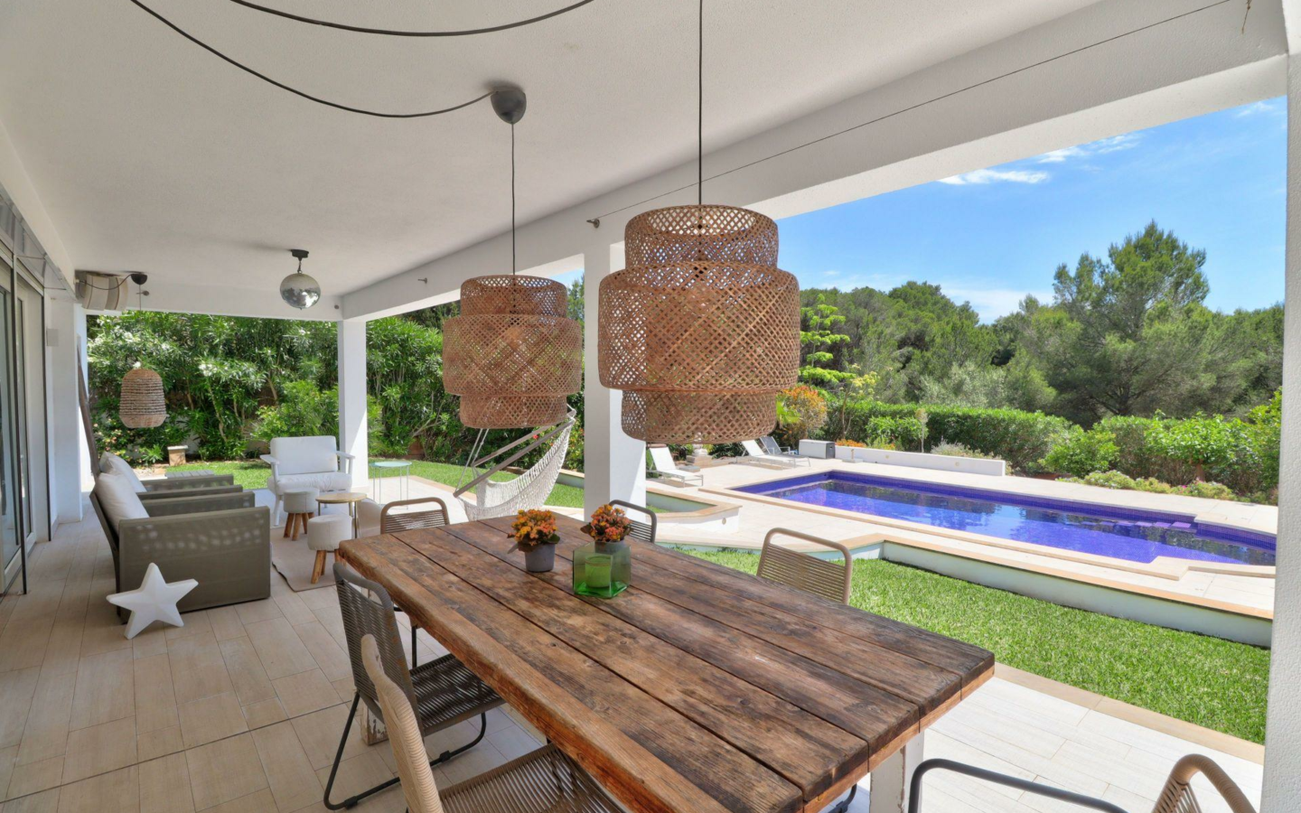5-bedroom Villa In Calvià, Spain (398 M²)