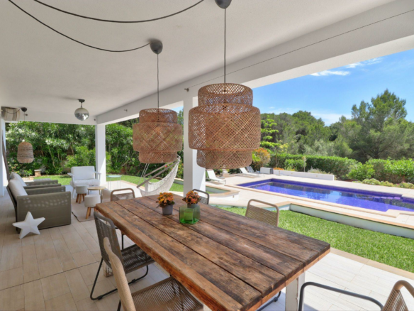 5-bedroom Villa In Calvià, Spain (398 M²)