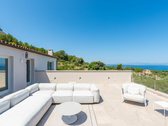 5-bedroom Villa In Colònia De Sant Pere, Spain (500 M²)