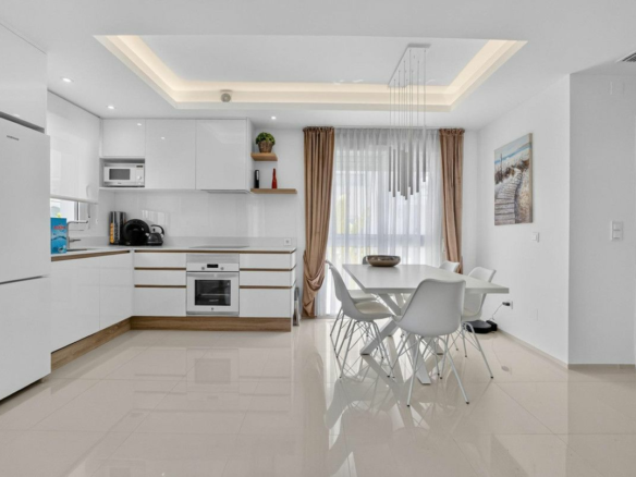 2-bedroom Apartment In Rojales, Spain (82 M²)
