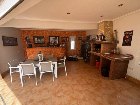 4-bedroom Villa In Rojales, Spain (247 M²)