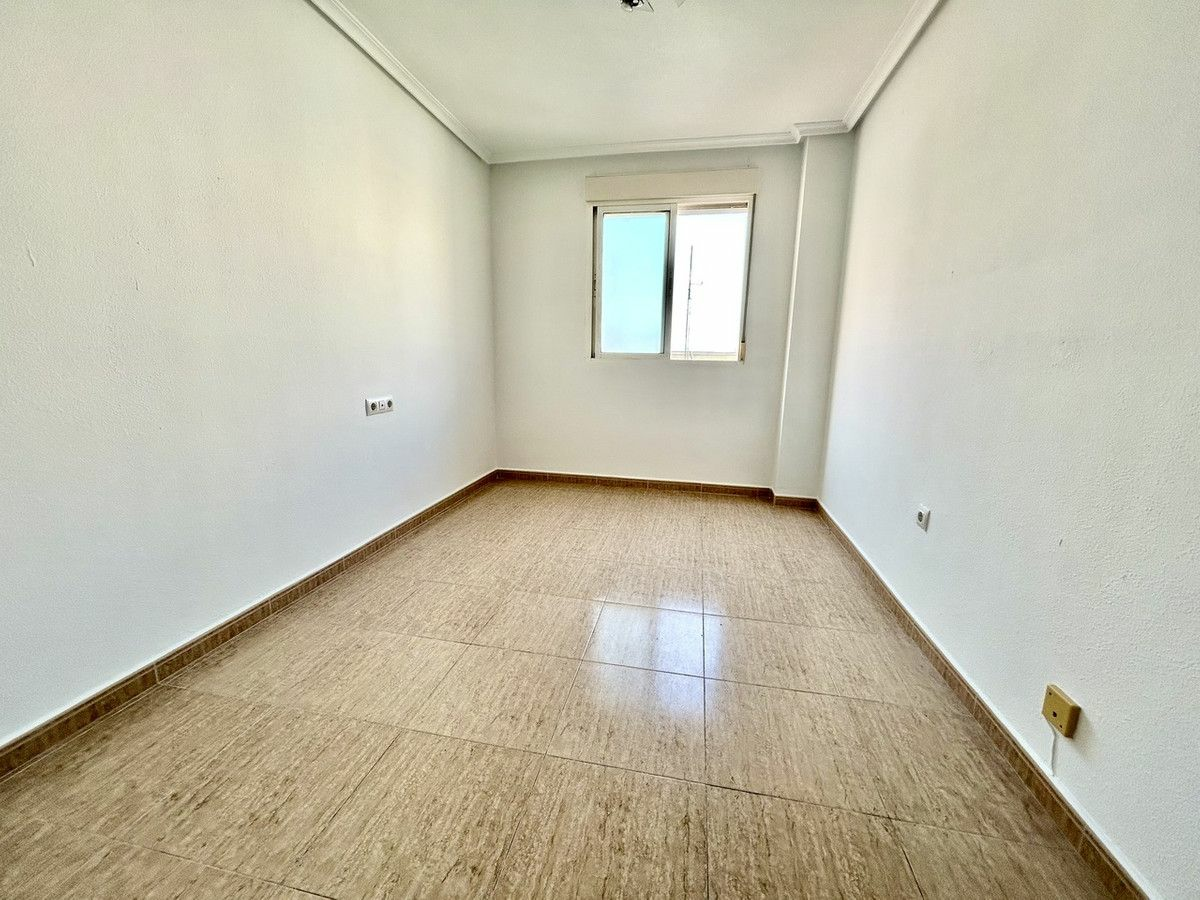 2-bedroom Apartment In Torrevieja, Spain (70 M²)