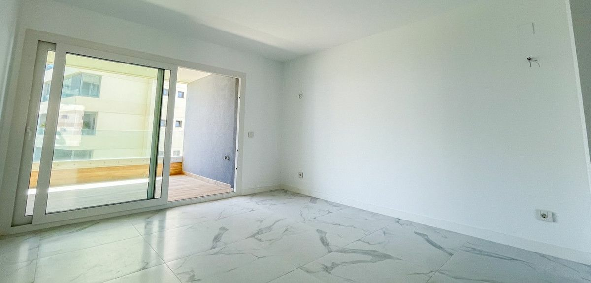 3-bedroom Apartment In Orihuela Costa, Spain (146 M²)