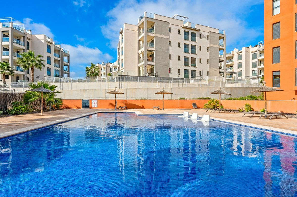 2-bedroom Apartment In Orihuela Costa, Spain (87 M²)