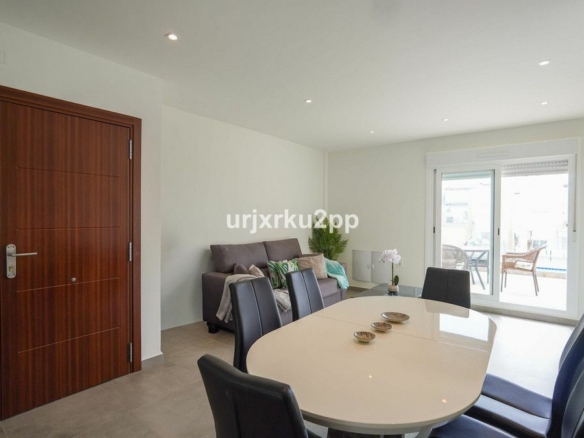 2-bedroom Apartment In Torrevieja, Spain (75 M²)