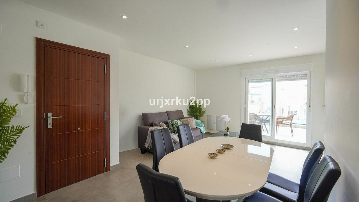 2-bedroom Apartment In Torrevieja, Spain (75 M²)